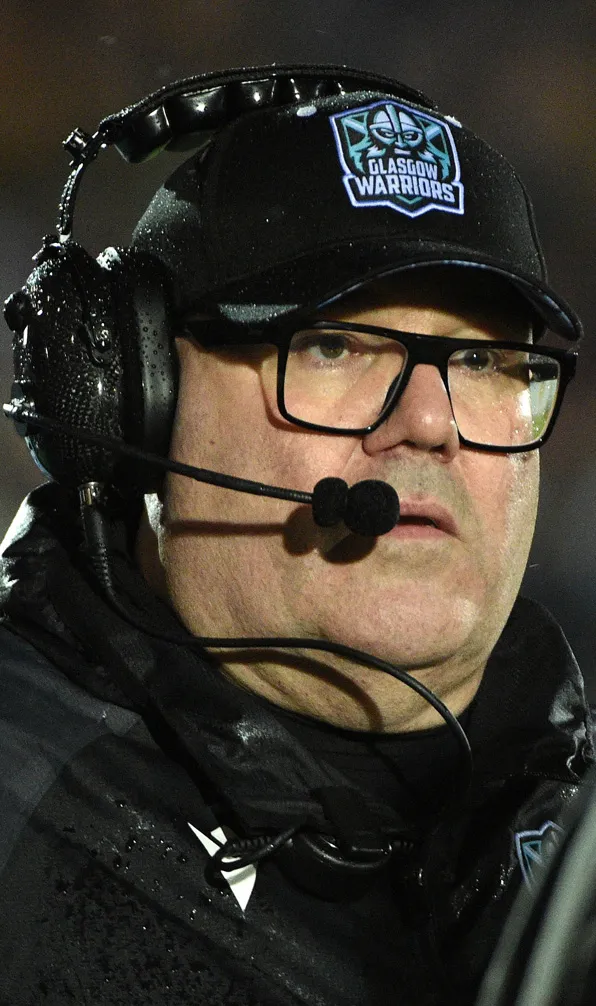 Pro Clubs Hats & Scarves Glasgow Warriors coach gives guidance whilst staying dry wearing a cap