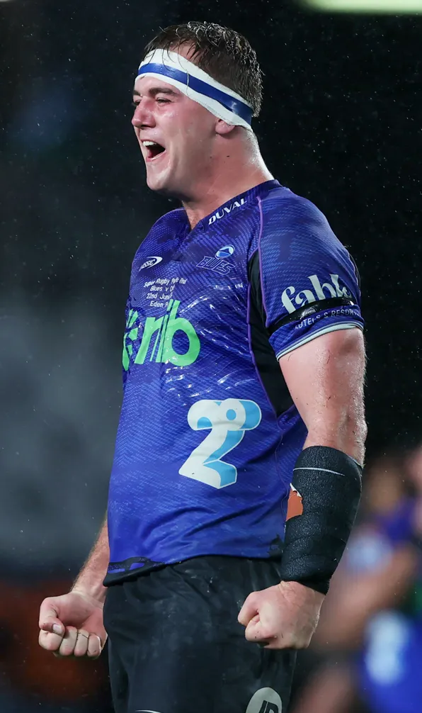 Shop Blues Now Blues player celebrating win during a Super Rugby match